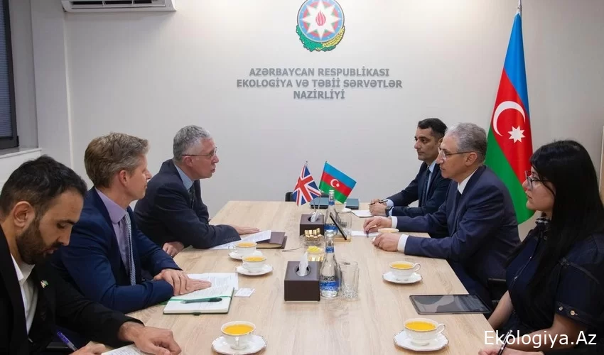 Muhtar Babayev İngiliz büyükelçisiyle COP29 hazırlıklarını görüştü