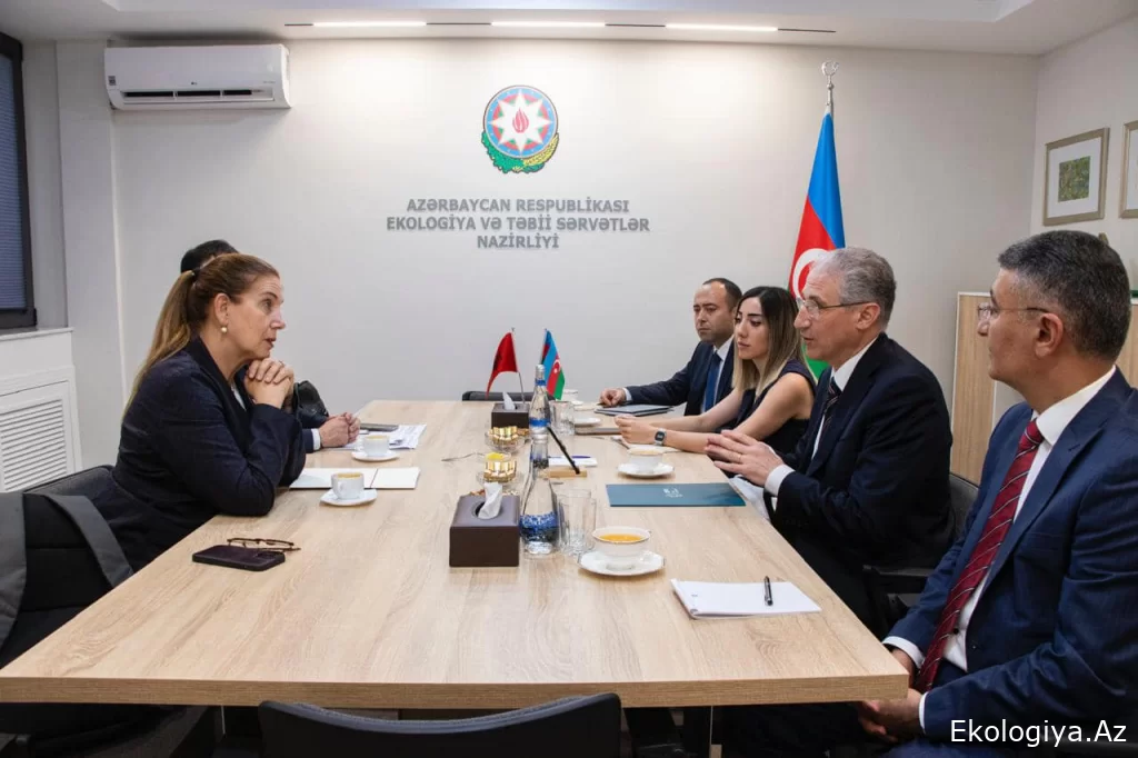 Arnavutluk Cumhuriyeti Çevre ve Turizm Bakanı Muhtar Babayev ile görüştü