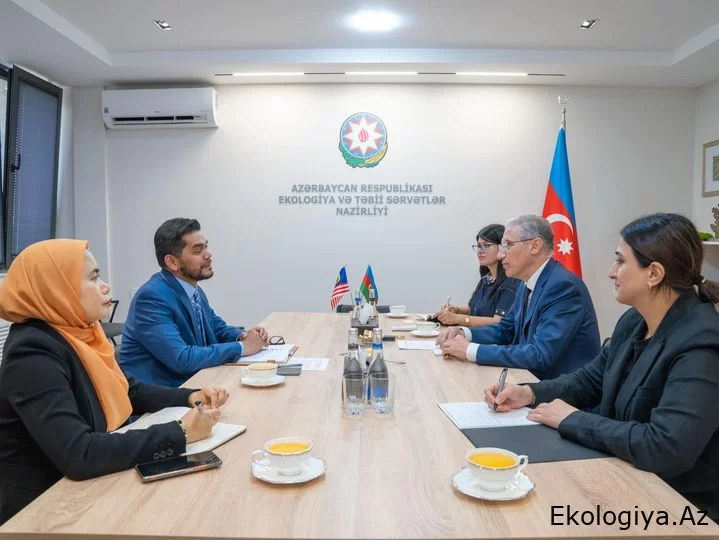 Muhtar Babayev, Malezya'nın ülkemizdeki Olağanüstü ve Tam Yetkili Büyükelçisi ile görüştü