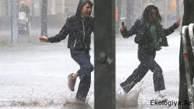 Tahmincilerden yeni uyarı - Bu bölgelerde 3 gün boyunca yağış ve dolu yağışı görülecek